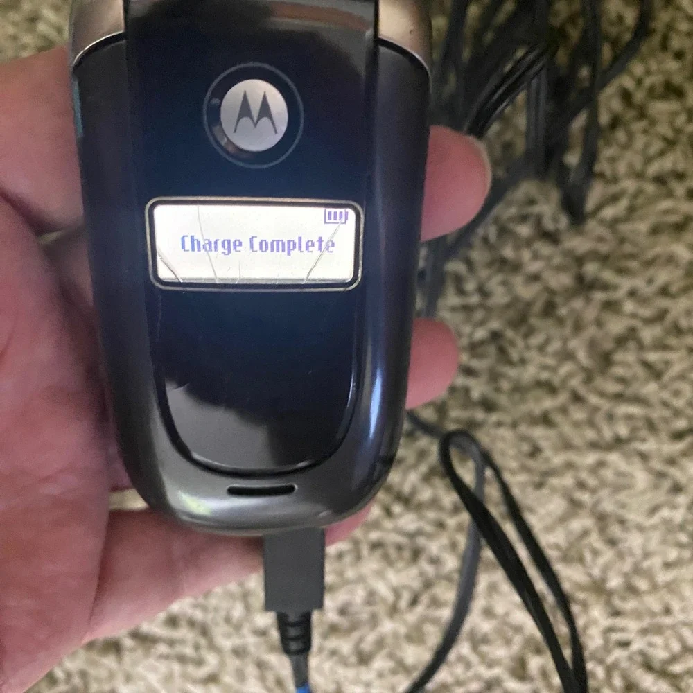 Vintage Motorola V197 Flip Phone Black Silver Cellular Mobile Retro Tech
